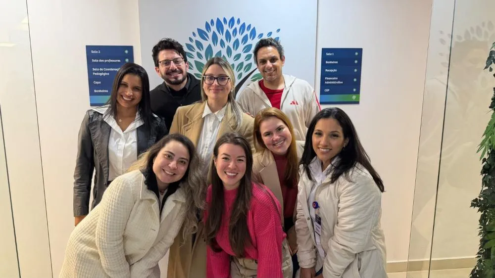 A retina como janela da saúde: atenção básica de Itararé aprende a ler sinais de doenças no fundo do olho.