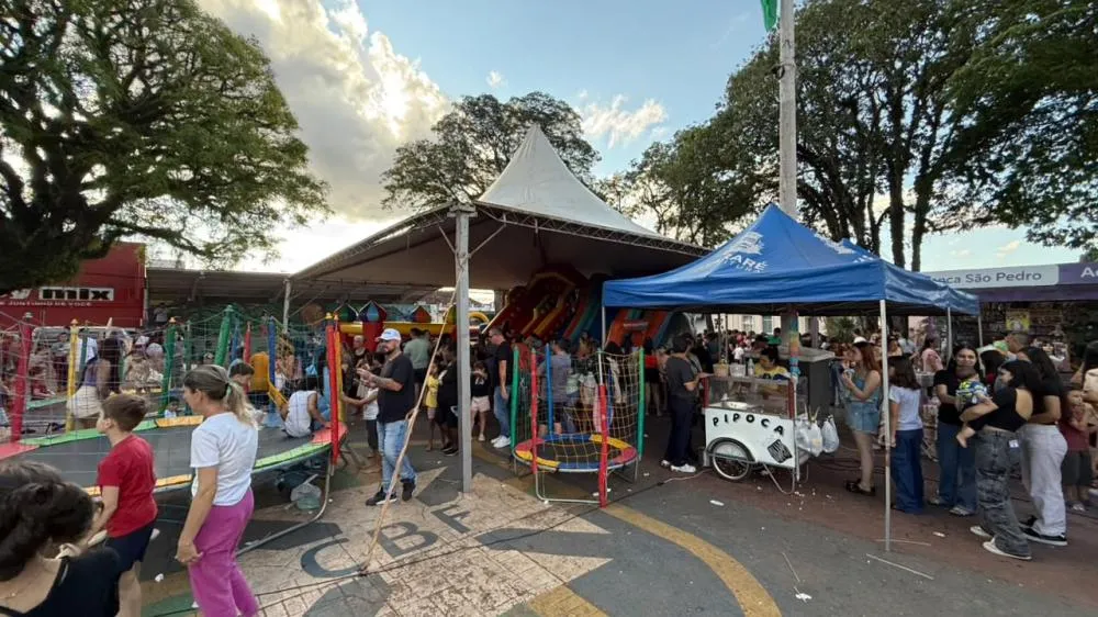 Festa do Dia das Crianças reúne famílias em Itararé e garante diversão