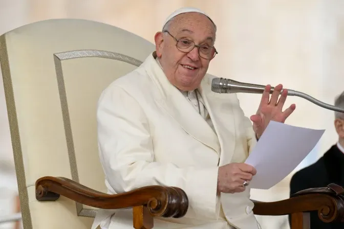 A alegria que vem de Deus não se desgasta e se multiplica quando compartilhada, diz papa Francisco