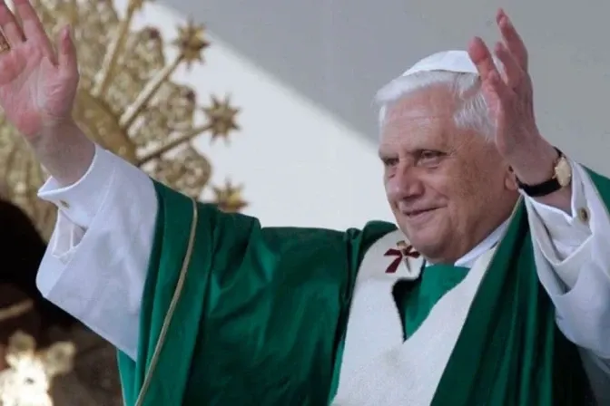 Como falar de Deus foi tema de catequese de Bento XVI há 12 anos