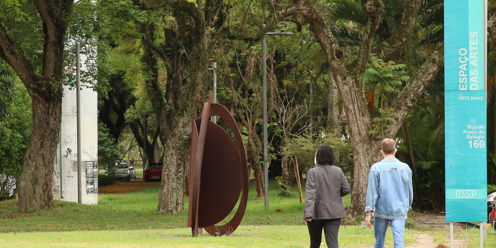 Festa do Livro da USP reúne 200 editoras e 150 mil obras