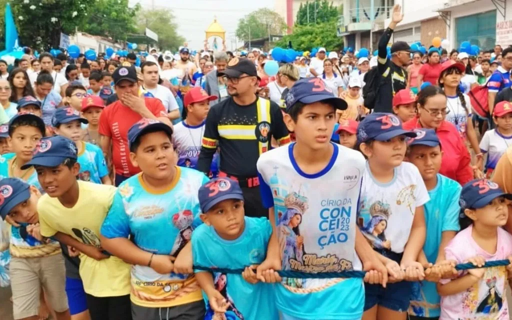 Milhares de crianças participam do Círio das Crianças em Santarém