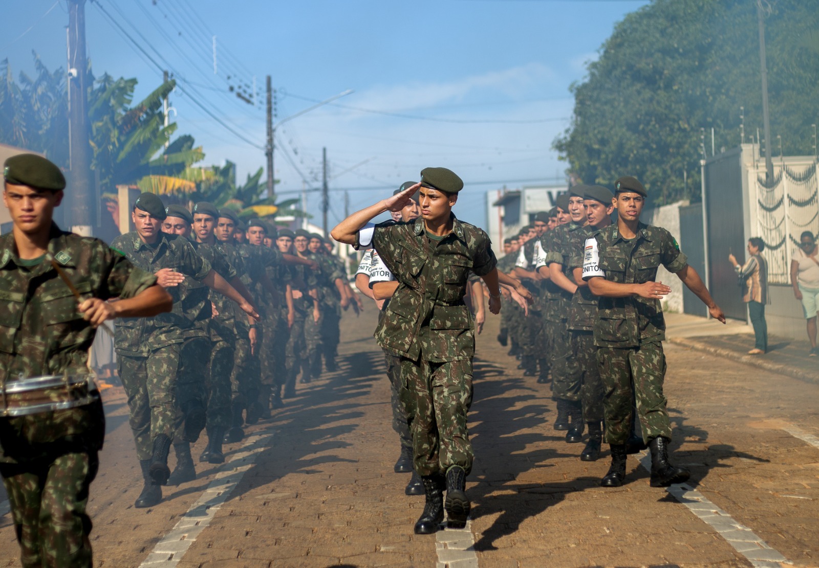 Prefeito de Itararé (SP), Heliton do Valle, participa de solenidade de formatura e encerramento de instrução do TG 02-017