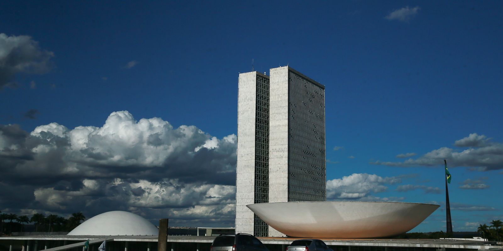 Câmara dos deputados aprova castração química de pedófilos