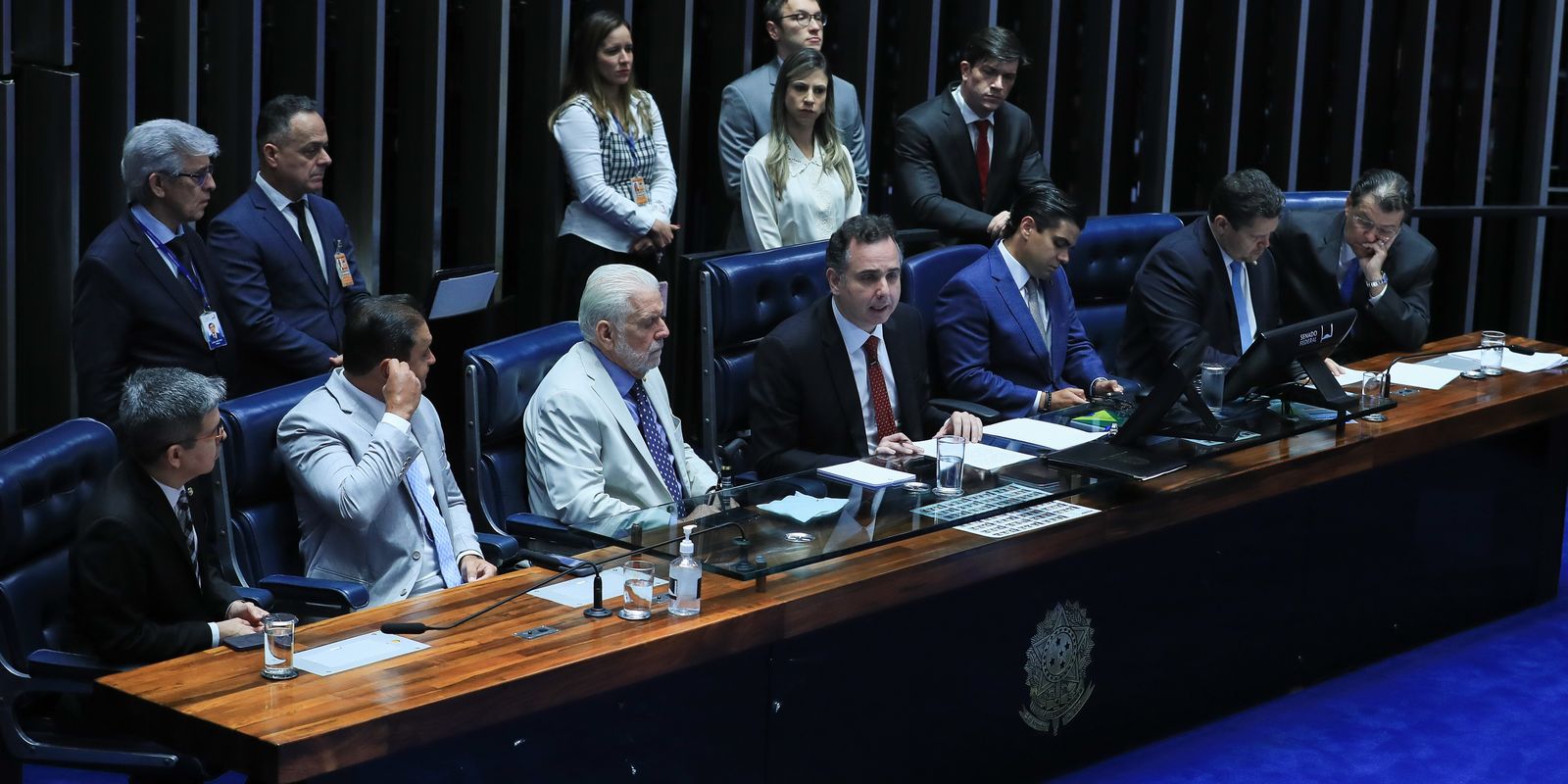 Congresso promulga emenda à Constituição para corte de gastos públicos