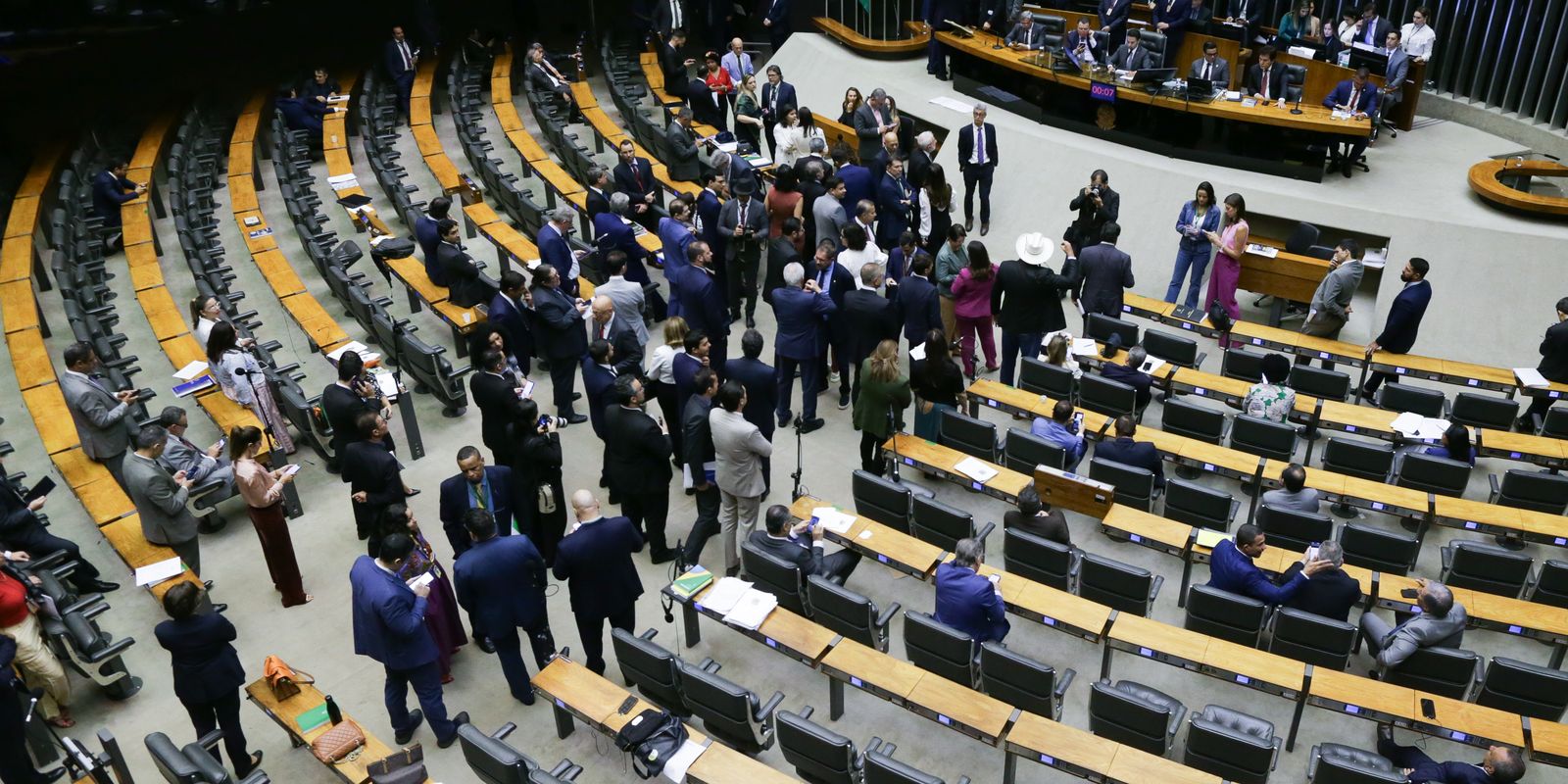 Pacote de ajuste fiscal será votado na Câmara e no Senado nesta quinta