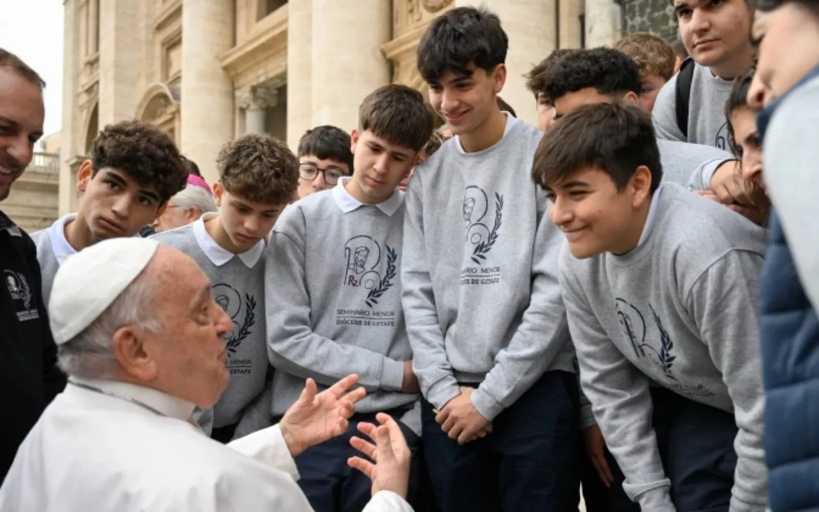 Protejam sua autenticidade e dignidade no trabalho, diz papa Francisco a jovens