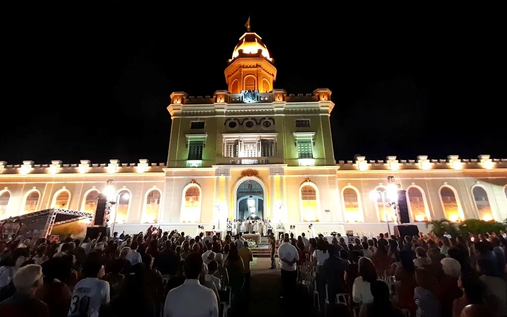 Recife celebra missa da vigília de Natal diante do Quartel da Polícia Militar pela 72ª vez