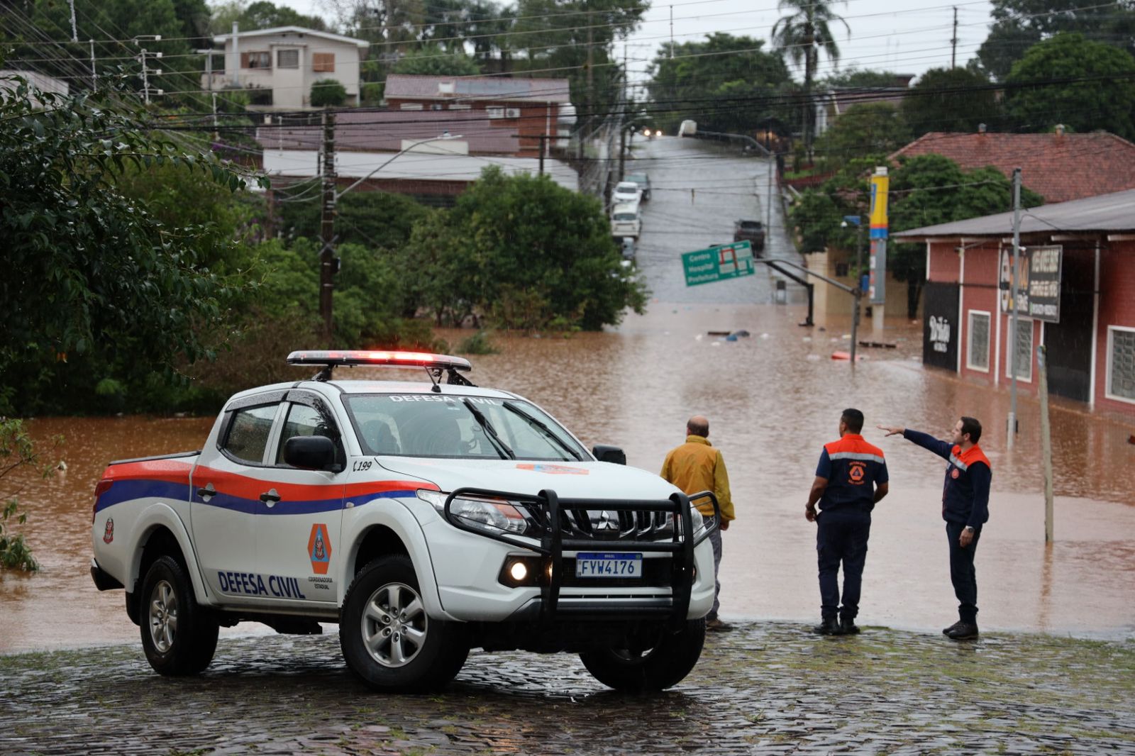 SP investe R$ 1,9 bi em combate a incêndios e enchentes